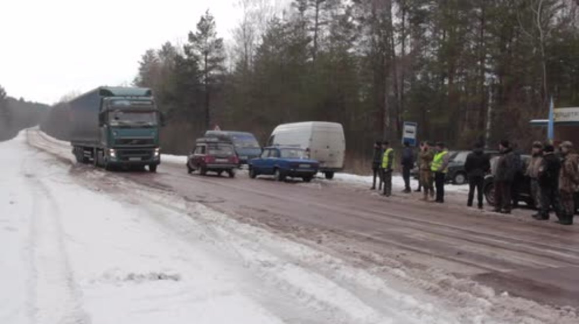 Ukraine: Russian trucks stranded at border as nationalists continue blockade