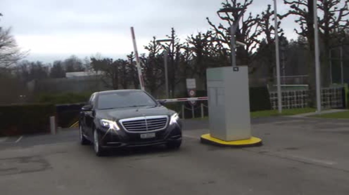 Switzerland: Blatter leaves FIFA HQ through backdoor after 8 hours meeting