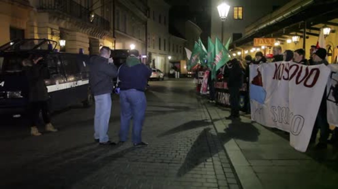 Poland: Anti-US protest in Krakow blames America for refugee crisis