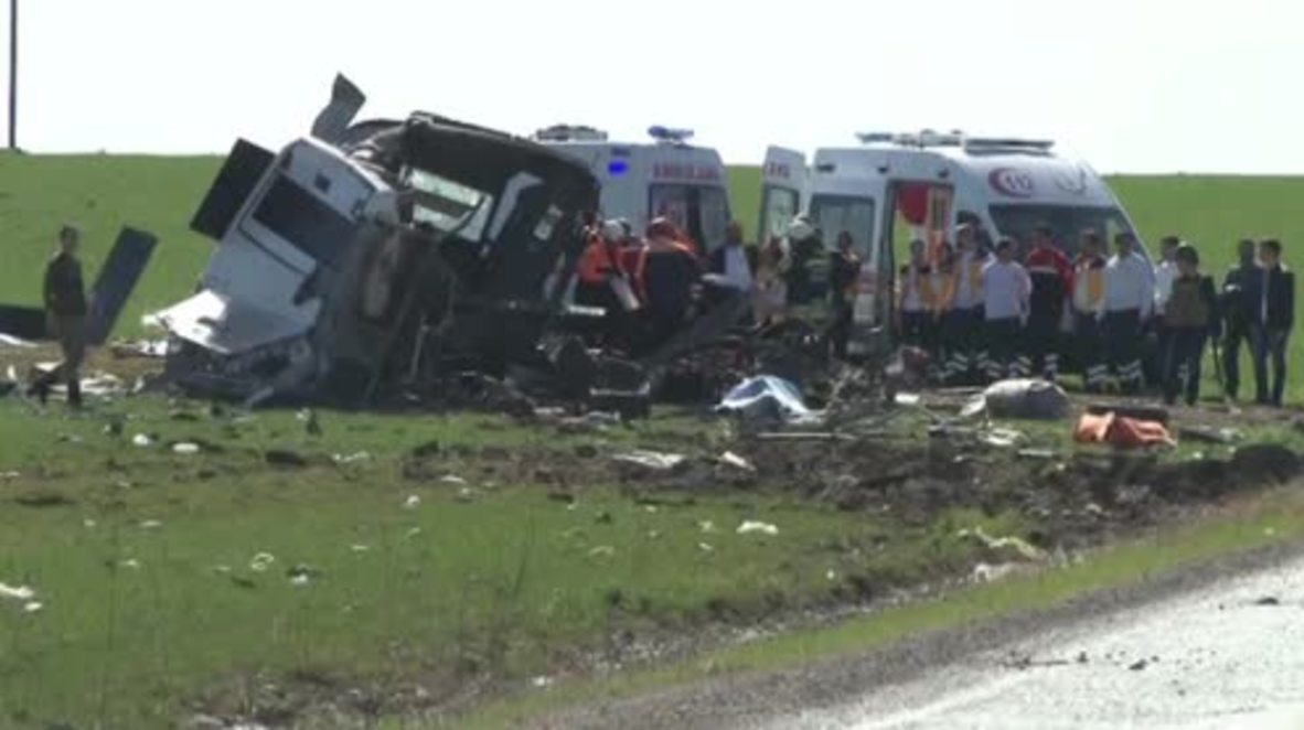 Turkey: 6 killed in bomb attack on military convoy in Diyarbakir