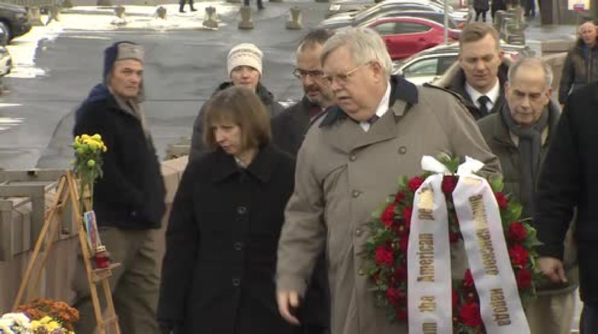 Russia: US, Russian officials pay respects on anniversary of Nemtsov murder