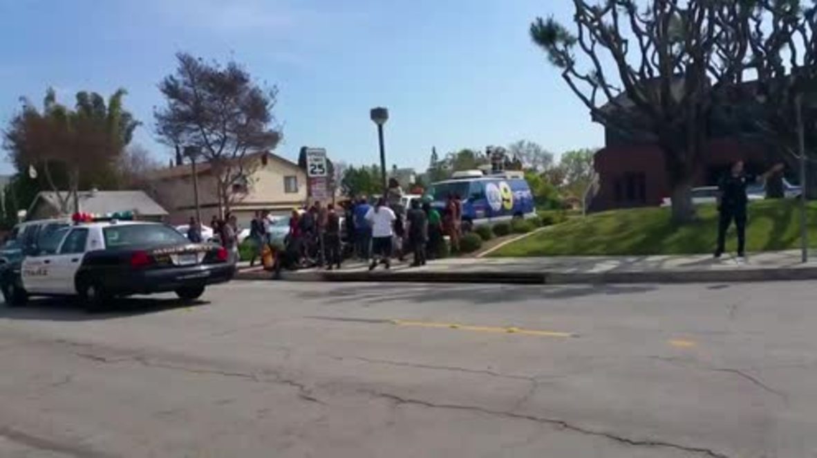 USA: 3 stabbed at KKK meeting in Anaheim