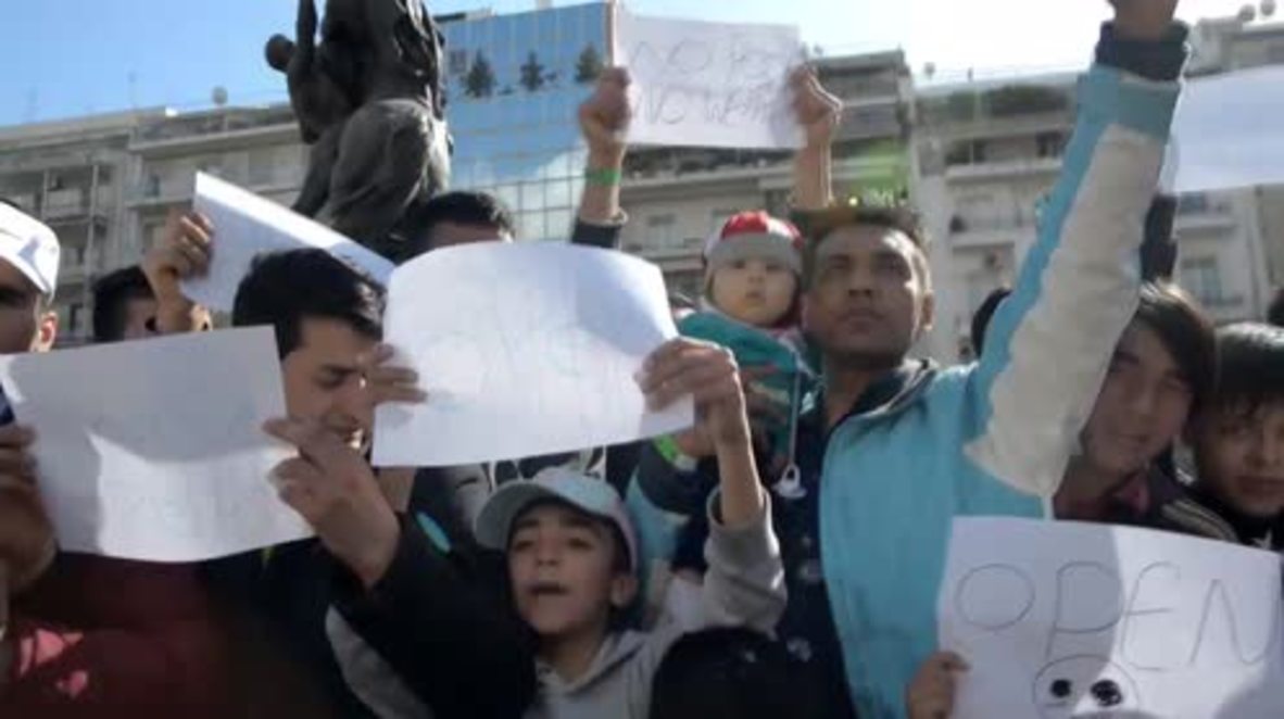 Greece: 'Please open the border!' say refugees stranded in Athens