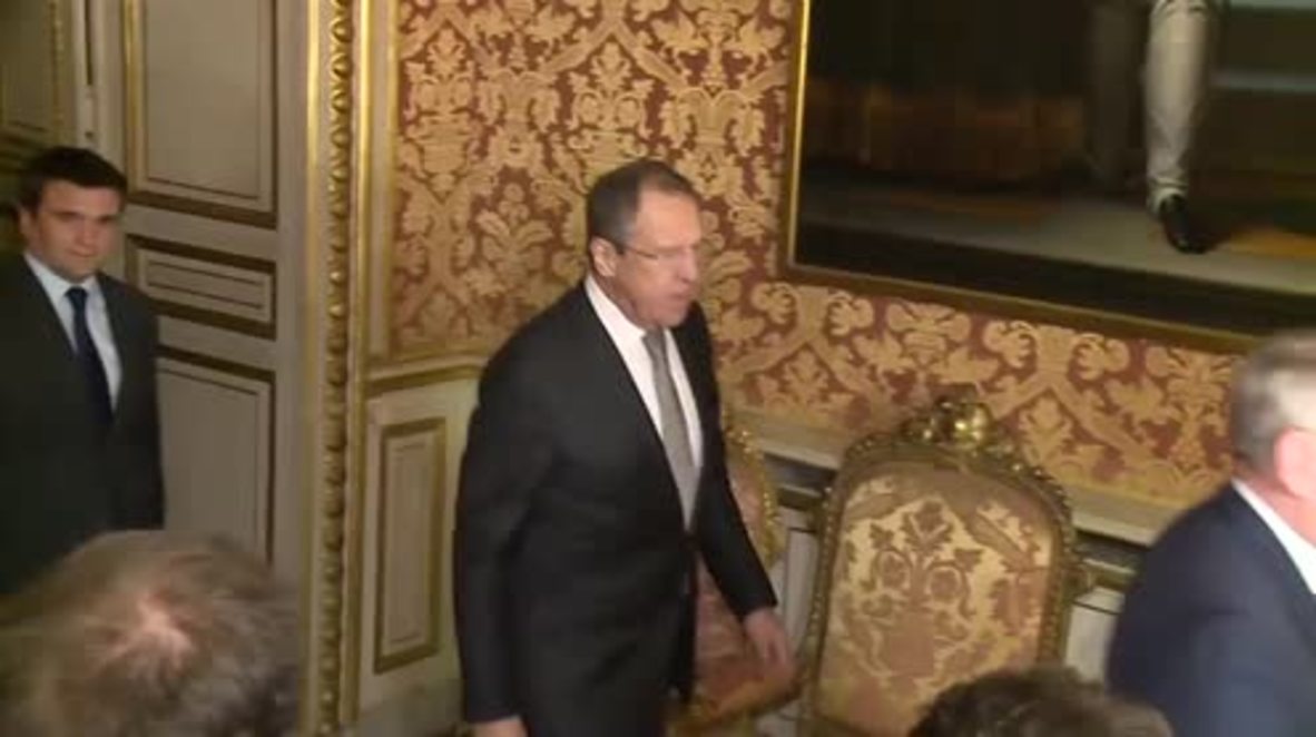 France: Ukraine's Klimkin tries to steal Steinmeier’s spot in Paris photo op