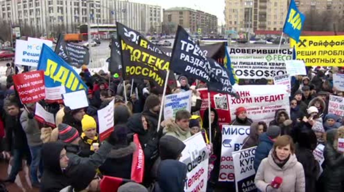 Russia: Hundreds rally against mortgage repayment conditions