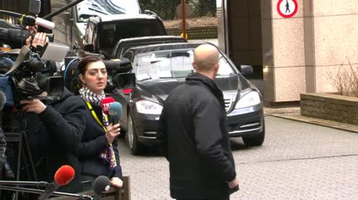 Belgium: Davutoglu emphasises 'solidarity' at start of EU-Turkey refugee talks