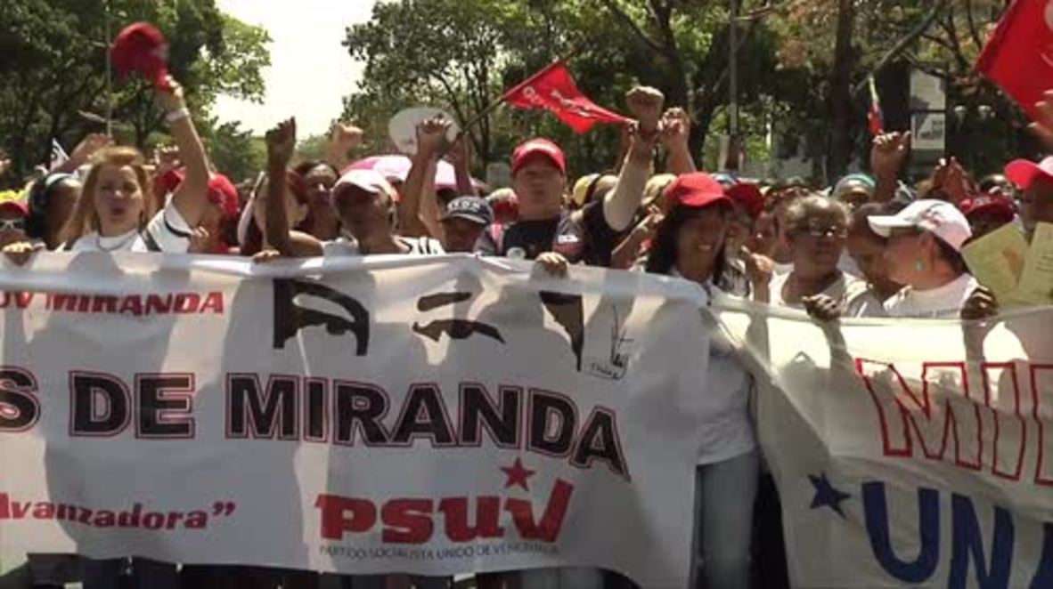 Venezuela: 1,000s march to support Maduro on International Women's Day