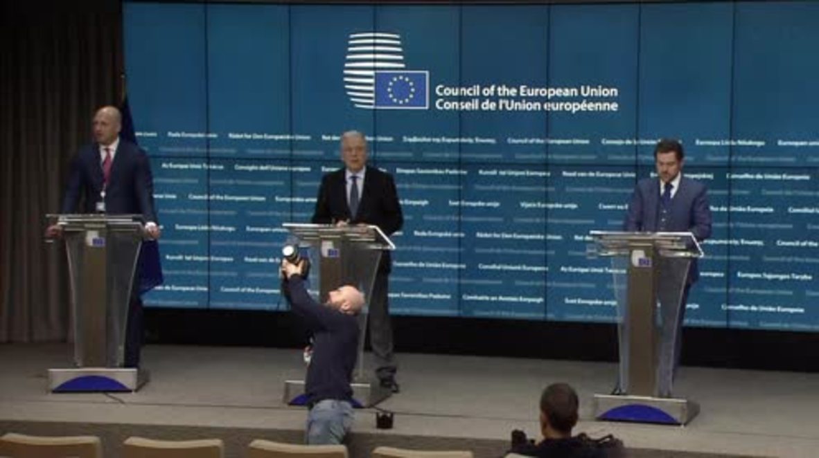Belgium: Only 885 refugees have been relocated - EU Commissioner Avramopoulos