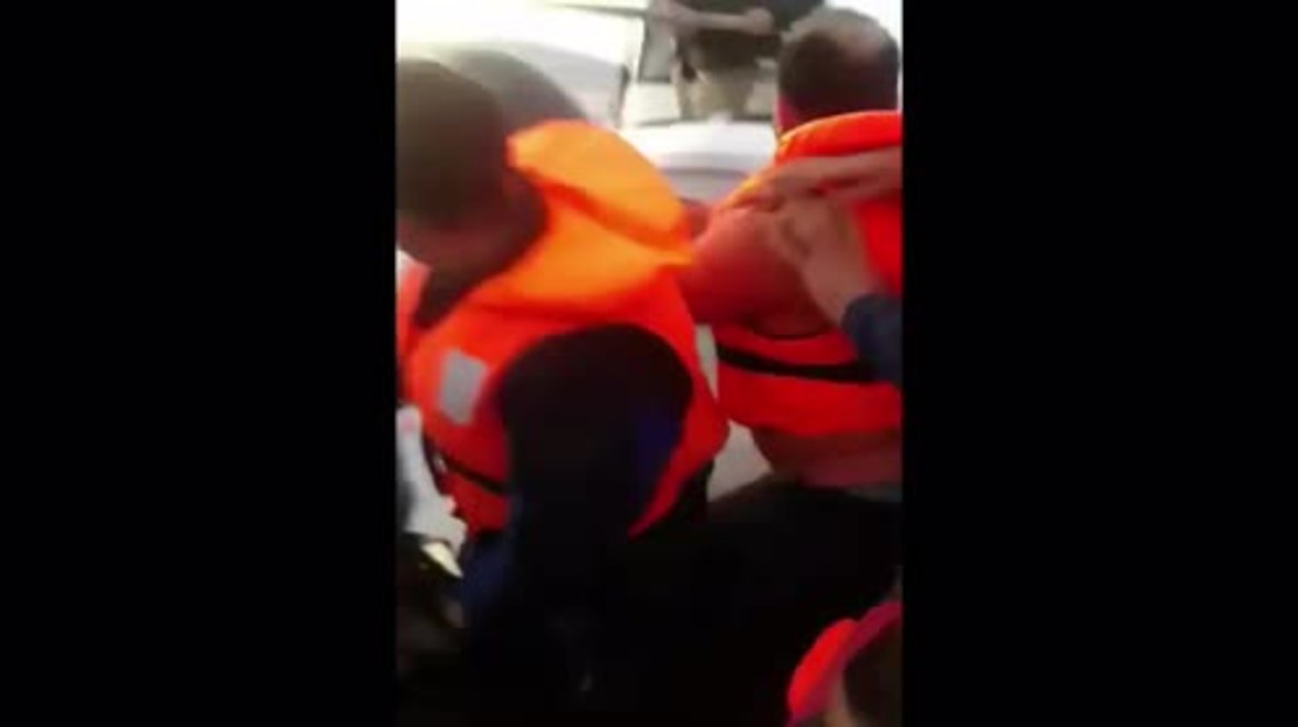Turkey: Turkish coast guards attack refugees boat with sticks