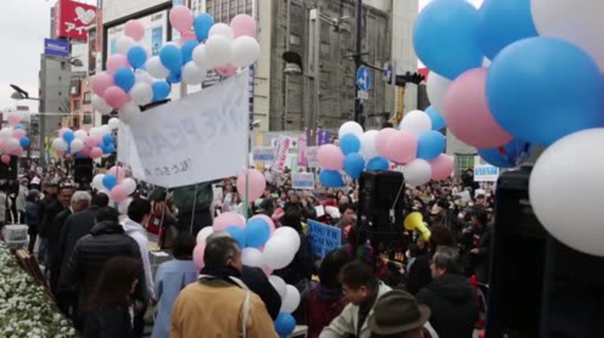 Japan: Anti-war demonstrators decry Abe’s non-pacifist defence bill