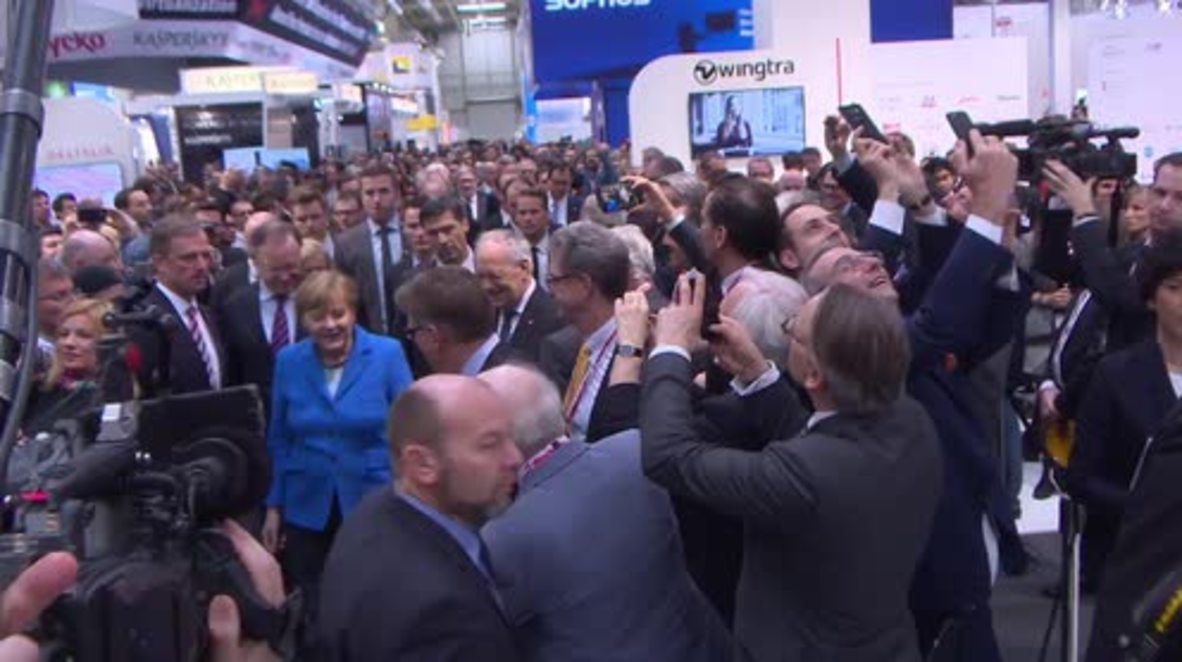 Germany: Merkel touts close 'economic relations' with Switzerland at CeBIT