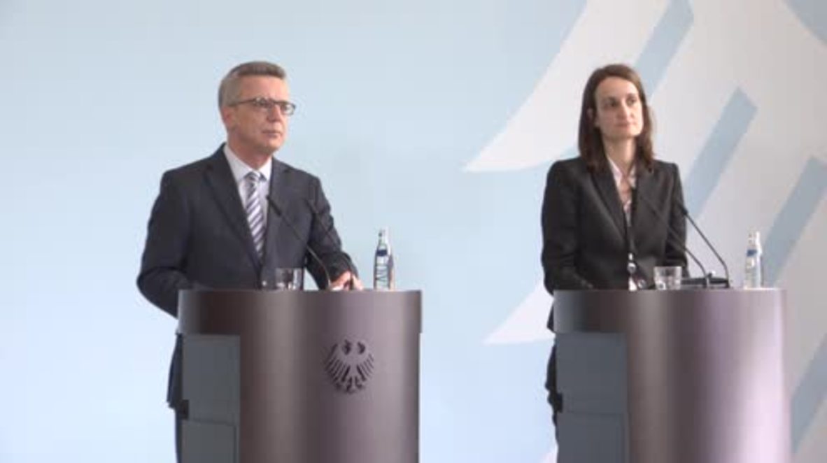 Germany: De Maziere announces ban on far-right group 'Weisse Woelfe Terrorcrew'