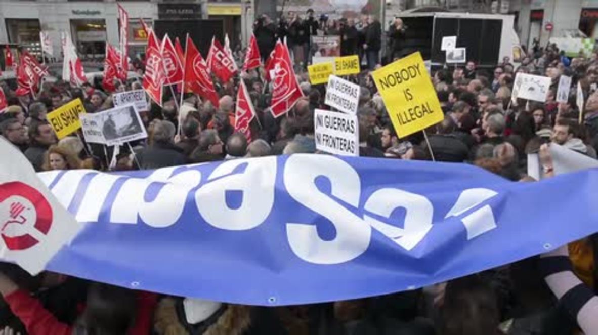 Spain: Thousands rally against EU-Turkey draft refugee deal in Madrid