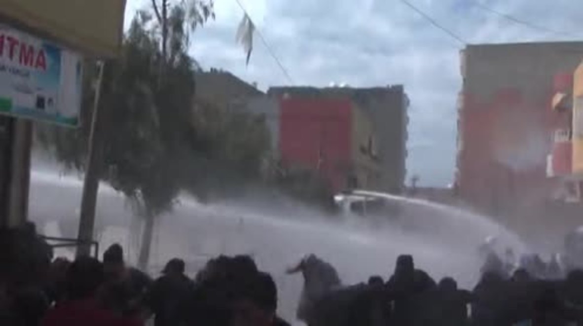 Turkey: Police use water cannons to disperse Kurds celebrating Newruz