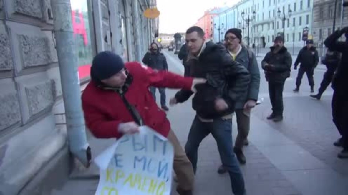Russia: Pro-Savchenko protesters detained at unauthorised demonstration