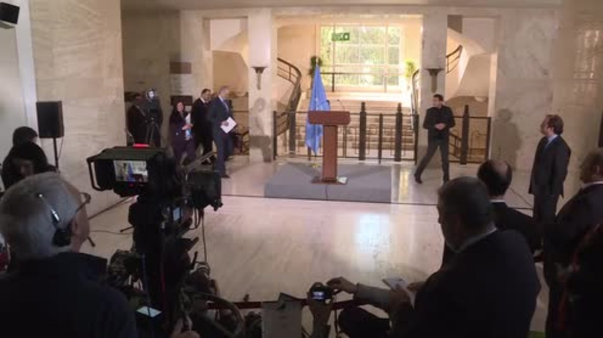 Switzerland: Syrian delegation exchange 'documents' with HNC via de Mistura
