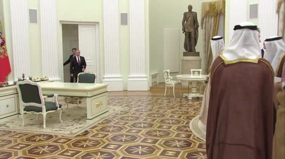 Russia: Putin meets Abu Dhabi crown prince to discuss the Middle East, economic ties