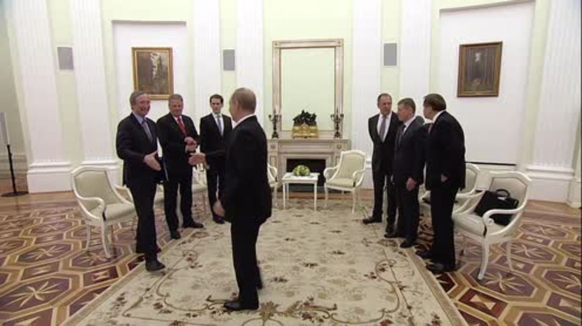 Russia: Minsk agreement key to sanctions lift, Austria's Fischer tells Putin