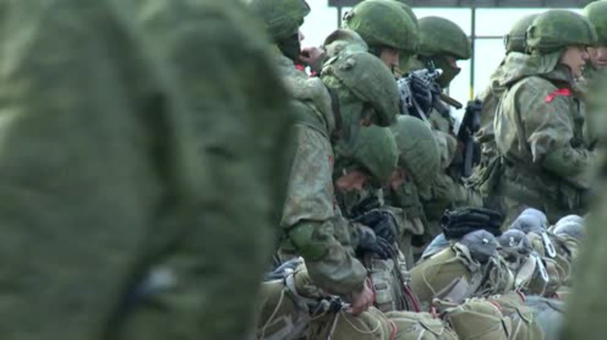 Belarus: Russian and Belarusian airborne forces conduct drills near Polish border