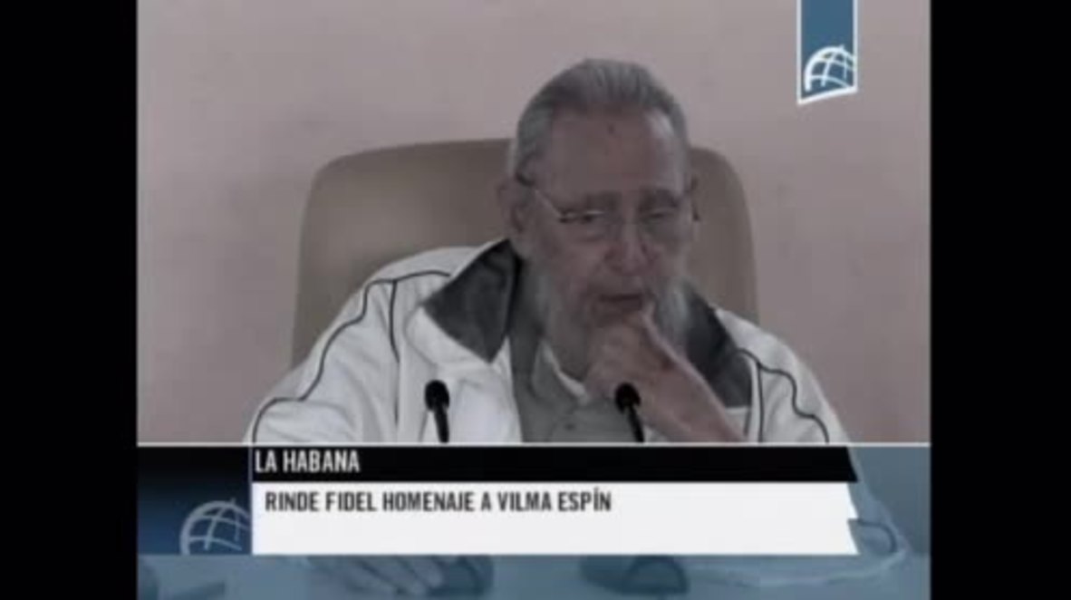 Cuba: Fidel Castro makes rare public appearance