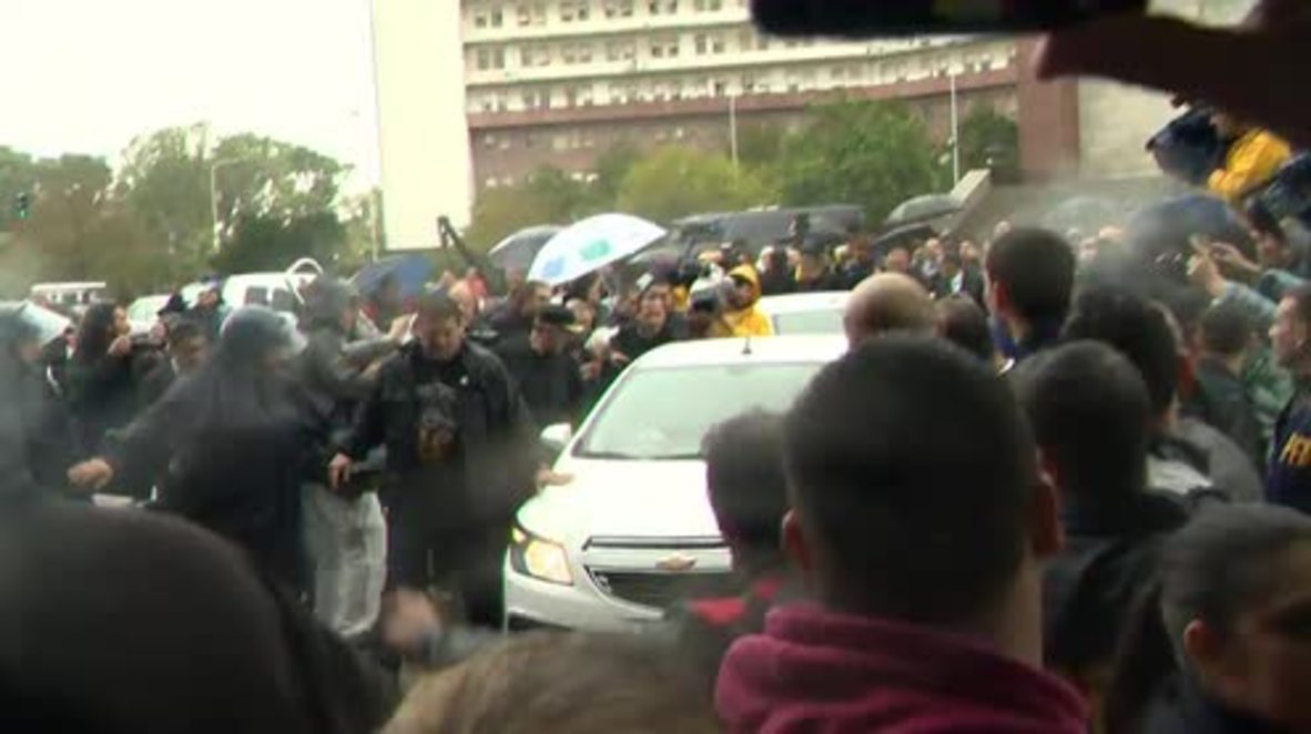 Argentina: Fernandez addresses thousands after refusing to testify in fraud case