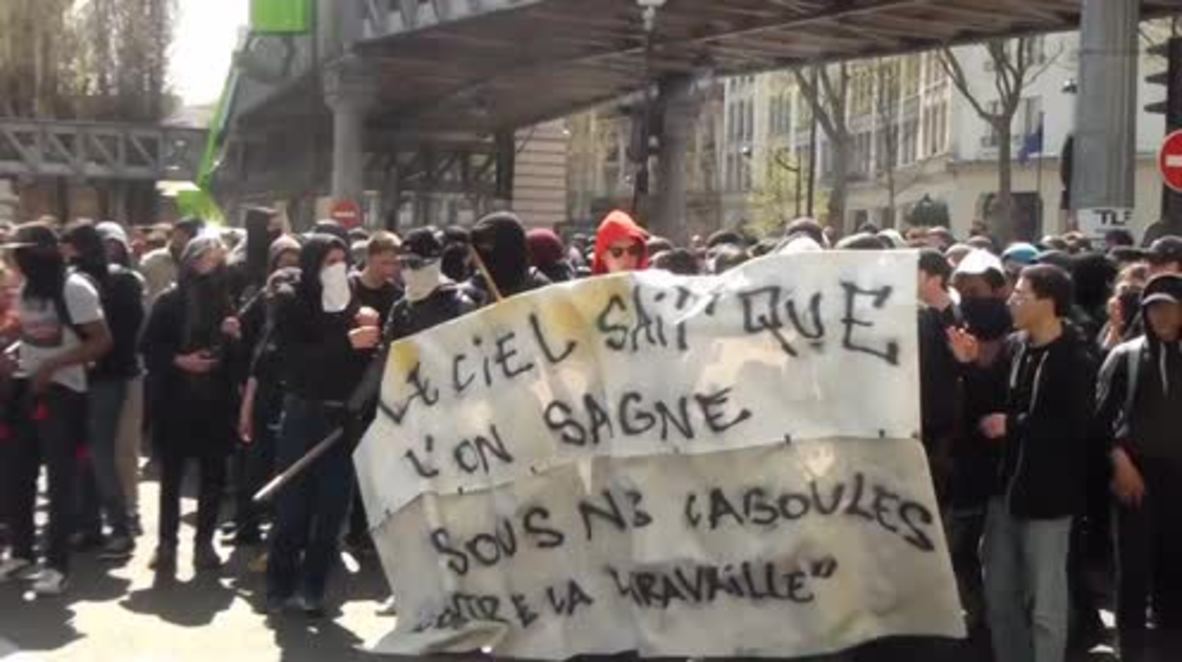 France: Clashes and teargas dog Paris as anti-labour law demos continue