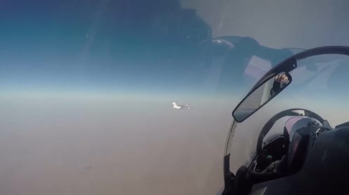 Syria: Russian planes airdrop aid to embattled Deir ez-Zor