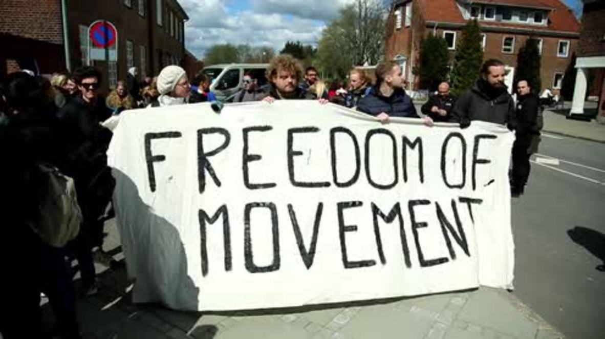 Denmark: German and Danish protesters call for open borders