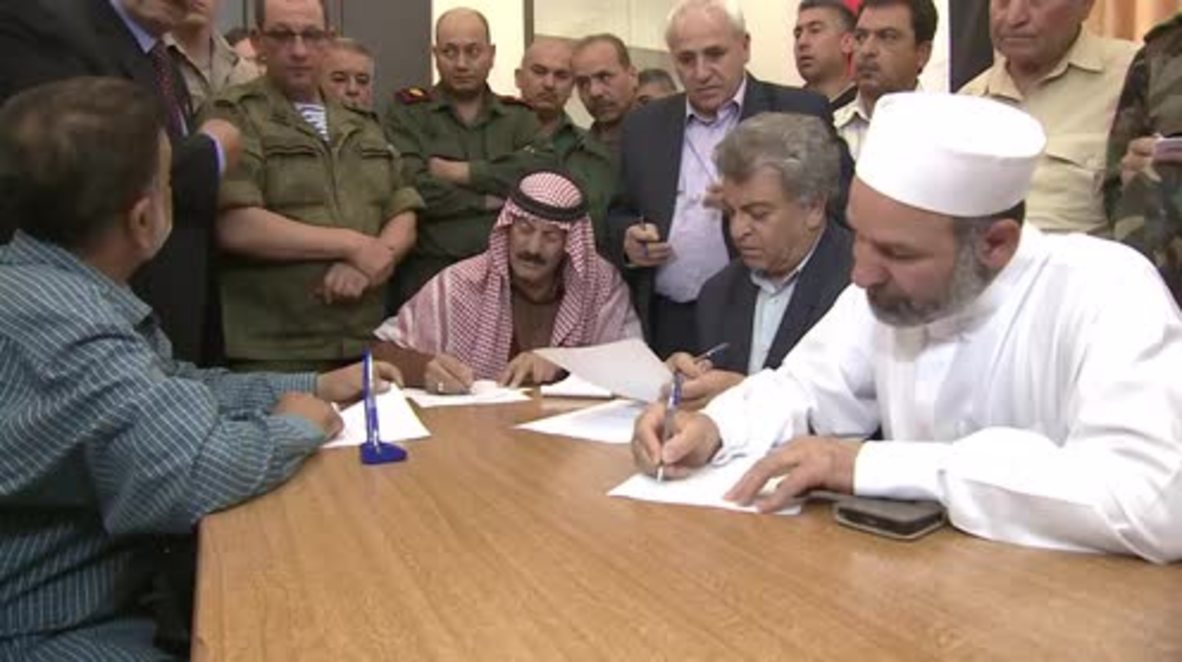 Syria: Six armed groups sign peace deal in Ruheiba, residents receive aid