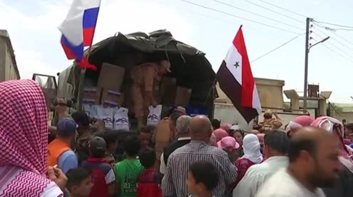 Syria: Russian troops deliver four tonnes of humanitarian aid to Kremesh