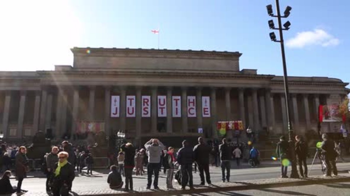 UK: Thousands attend vigil for Hillsborough victims in Liverpool