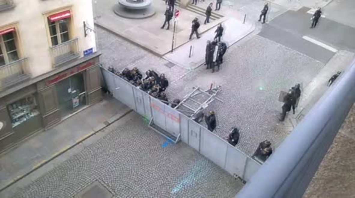 France: Fiery explosions send riot police running in Rennes