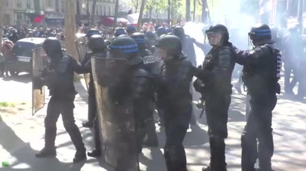 France: Explosive clashes erupt at Paris May Day labour reform protest