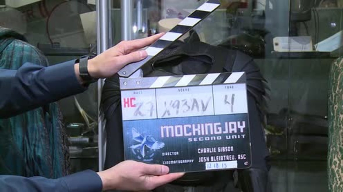 USA: Get the Katniss Everdeen look at the Hunger Games memorabilia auction
