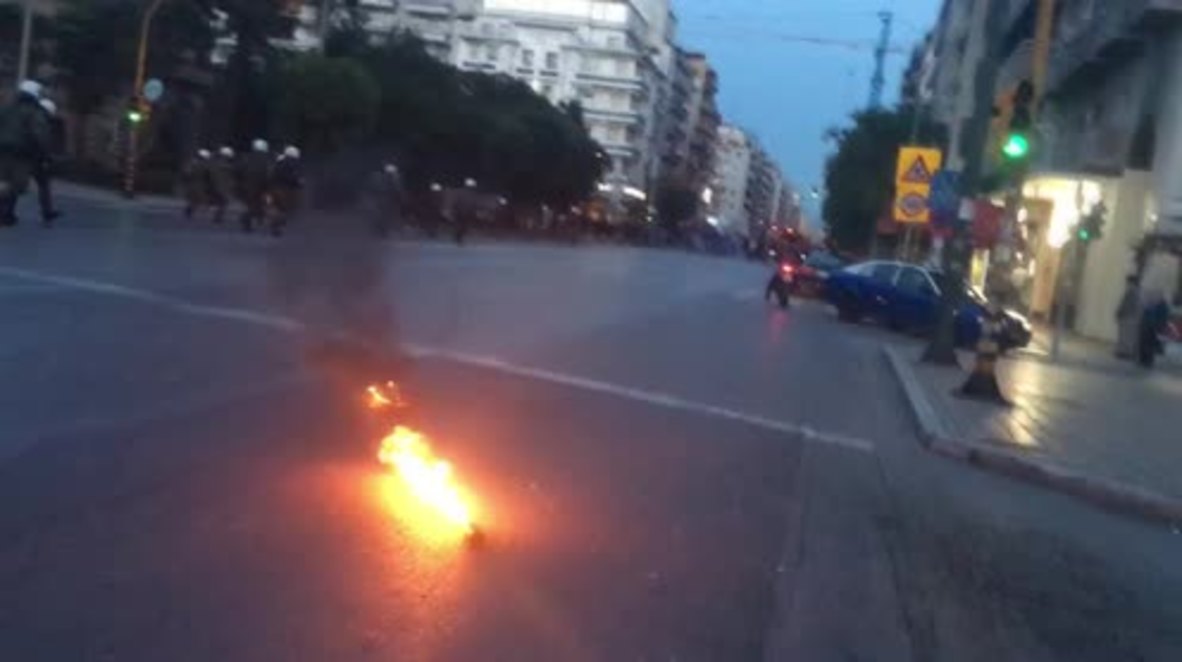 Greece: Chaos in Thessaloniki as protesters firebomb outside SYRIZA offices