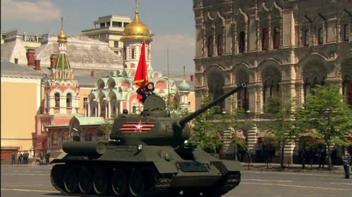 Russia: Armata hardware rolls through Red Square alongside WWII tanks