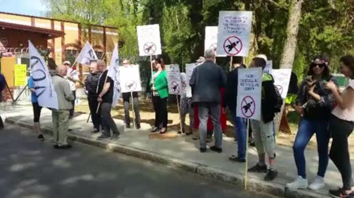 Poland: Protesters rally against construction of US missile defence complex