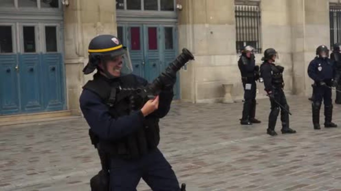 France: Riot police deploy tear gas at Paris labour reform protest