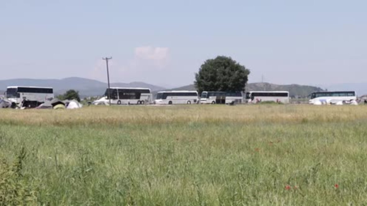 Greece: Police prepare for Idomeni refugee camp shut down