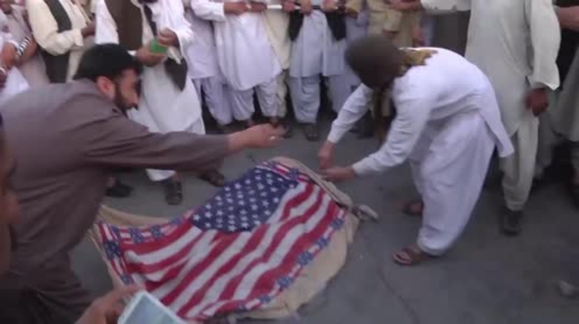 Pakistan: US flag burns as Jamait supporters protest drone attacks