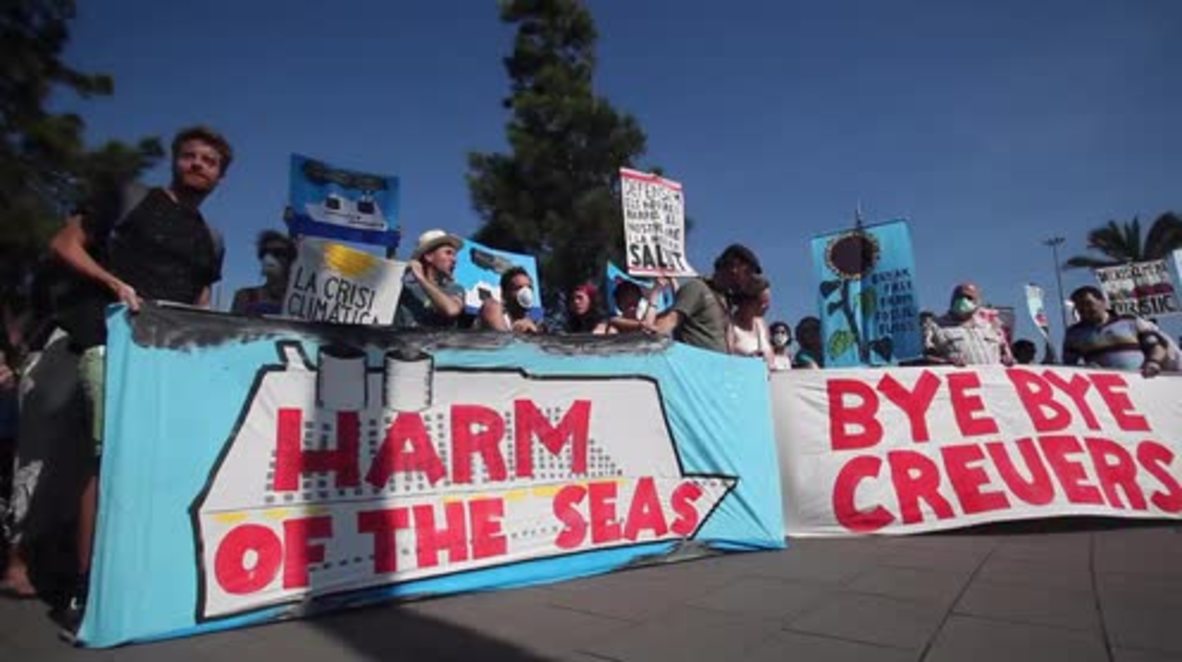Spain: Protesters slam tourism at inauguration of worlds biggest cruise ship