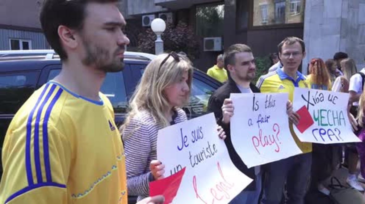 Ukraine: French visa procedure 'based on stupidity' - rejected Ukrainian fans