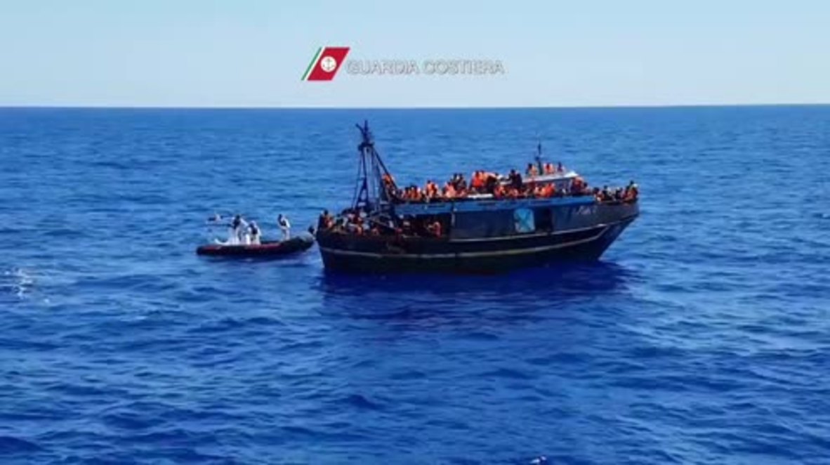 Mediterranean Sea: 223 refugees picked up off Sicilian coast