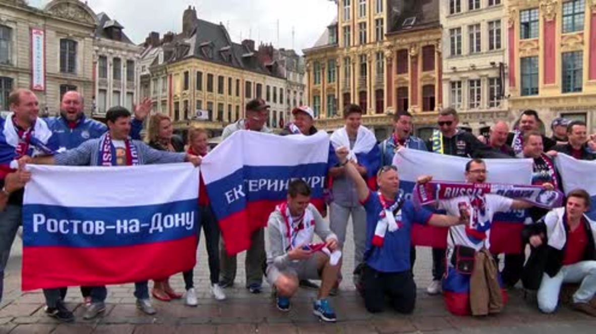 France: Friendly atmosphere as fans sing together before Russia-Slovakia match