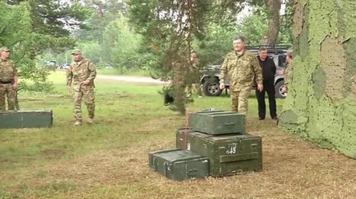 Ukraine: Poroshenko announces possible National Guard training in Donbass region