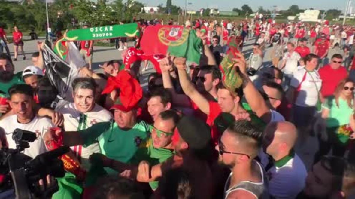 France: Hungarians and Portuguese party following Euro 2016 draw