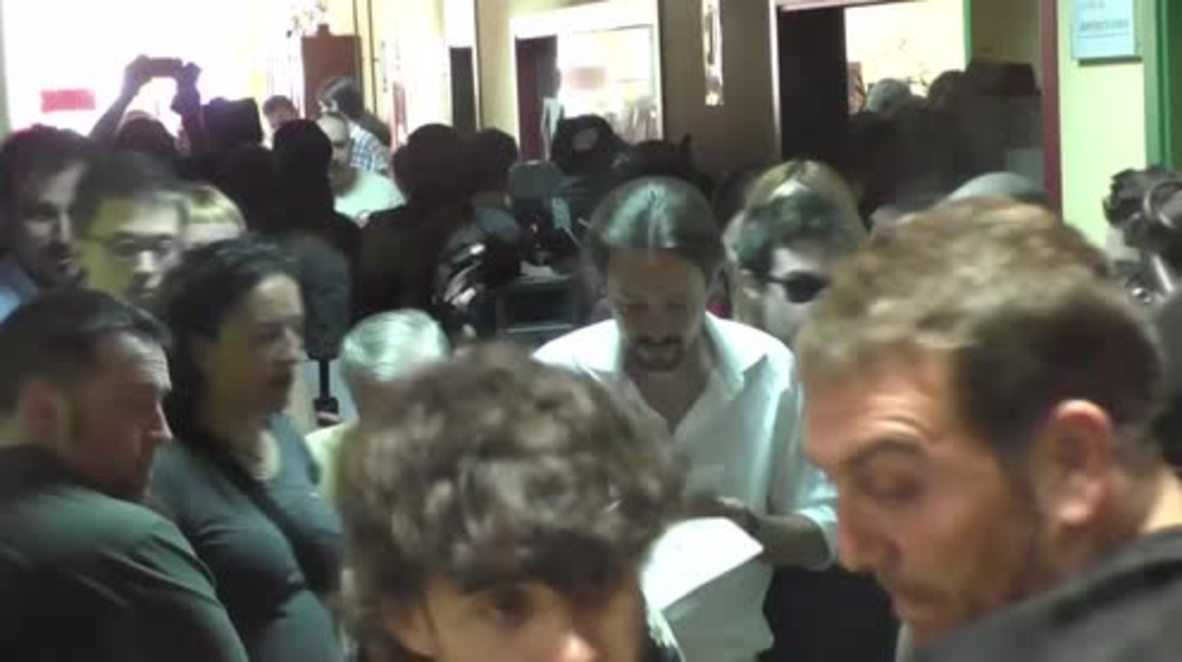 Spain: Podemos leader Pablo Iglesias votes in General Election