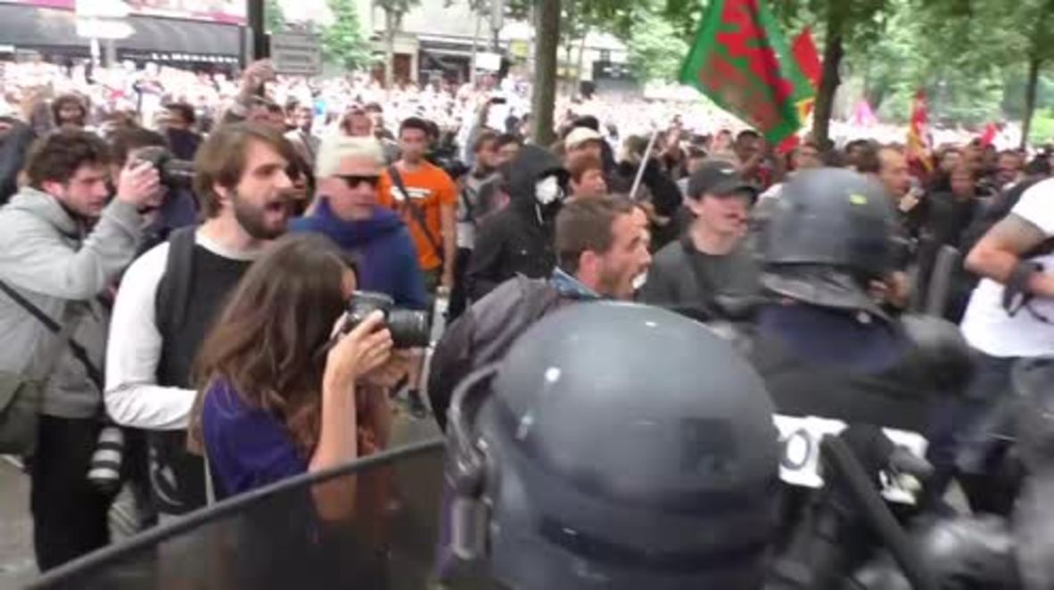 France: Clashes erupt during labour reform demo in Paris