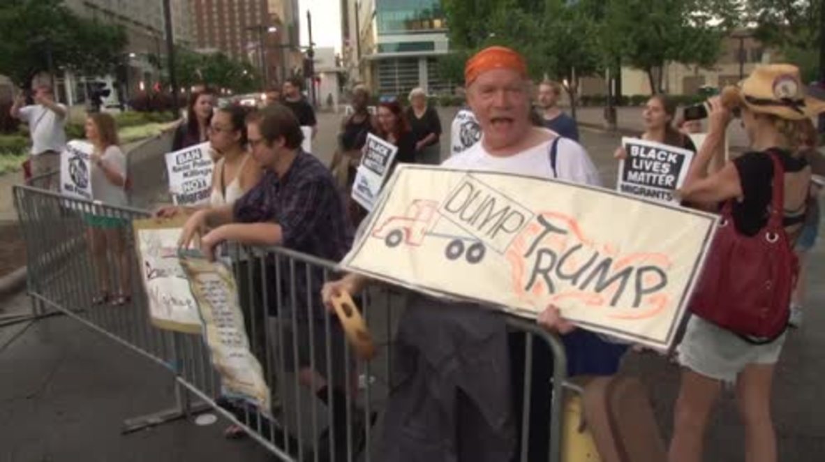 USA: Trump protesters and supporters taunt each other in Raleigh