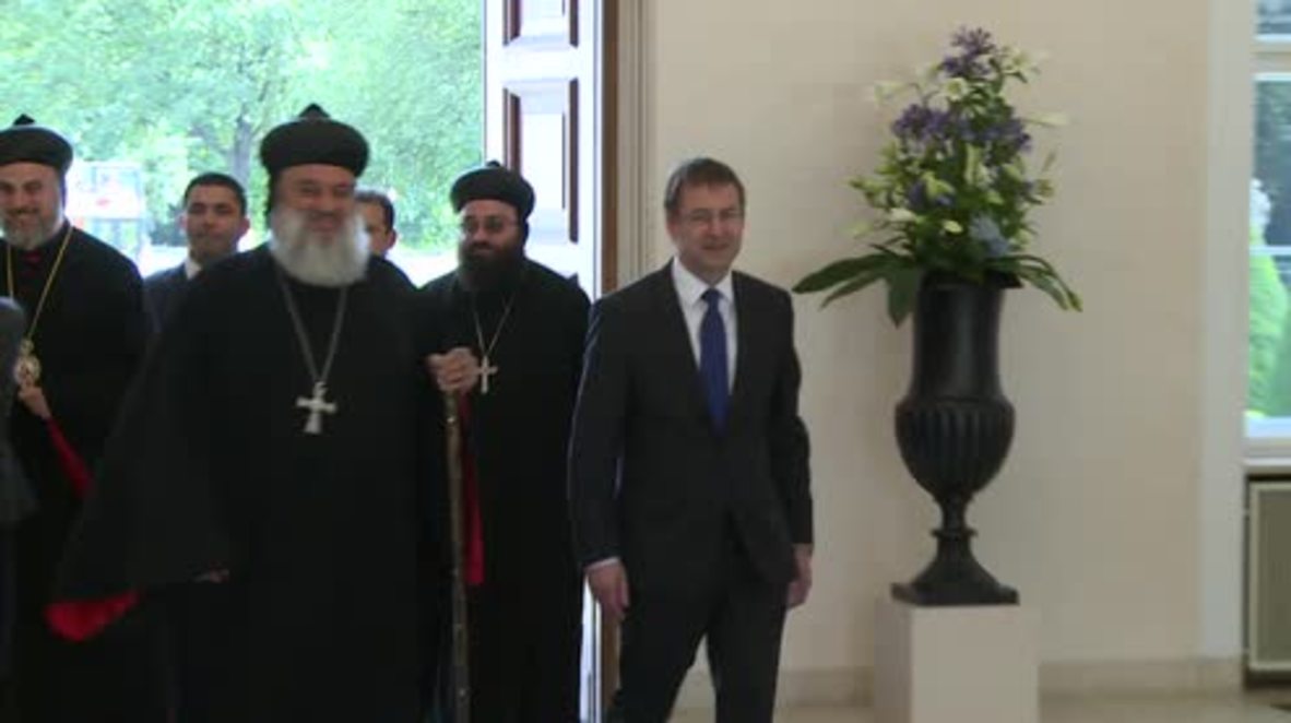 Germany: Gauck meets Syria's Patriarch Ignatius Aphrem II to talk persecution of Christians